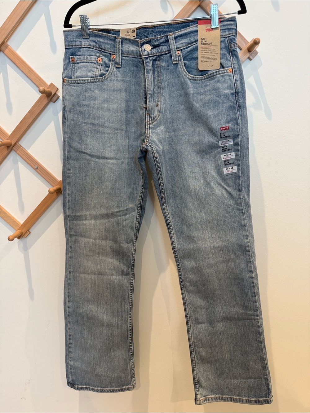 Men’s 527 Levi’s - Picture 3 of 6